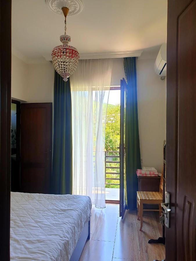 Four Seasons In Kutaisi Hotel Exterior photo