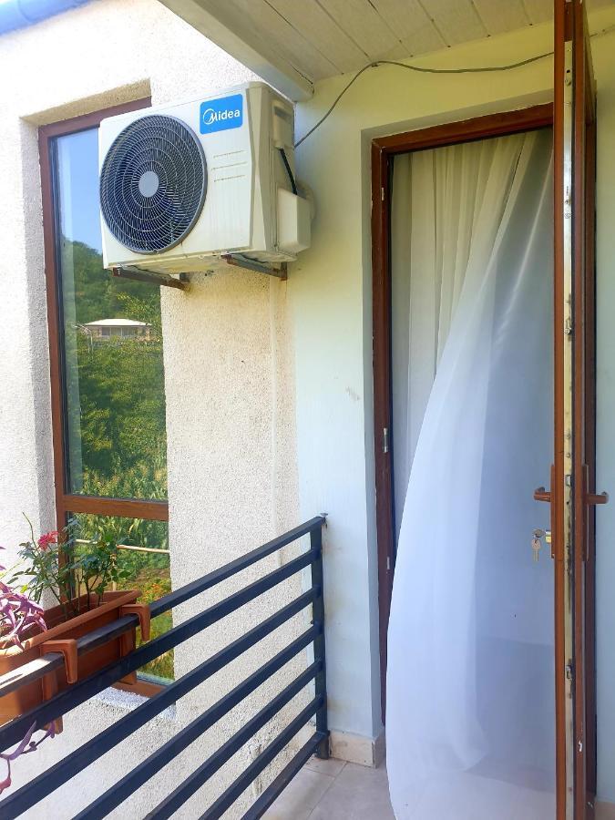 Four Seasons In Kutaisi Hotel Exterior photo